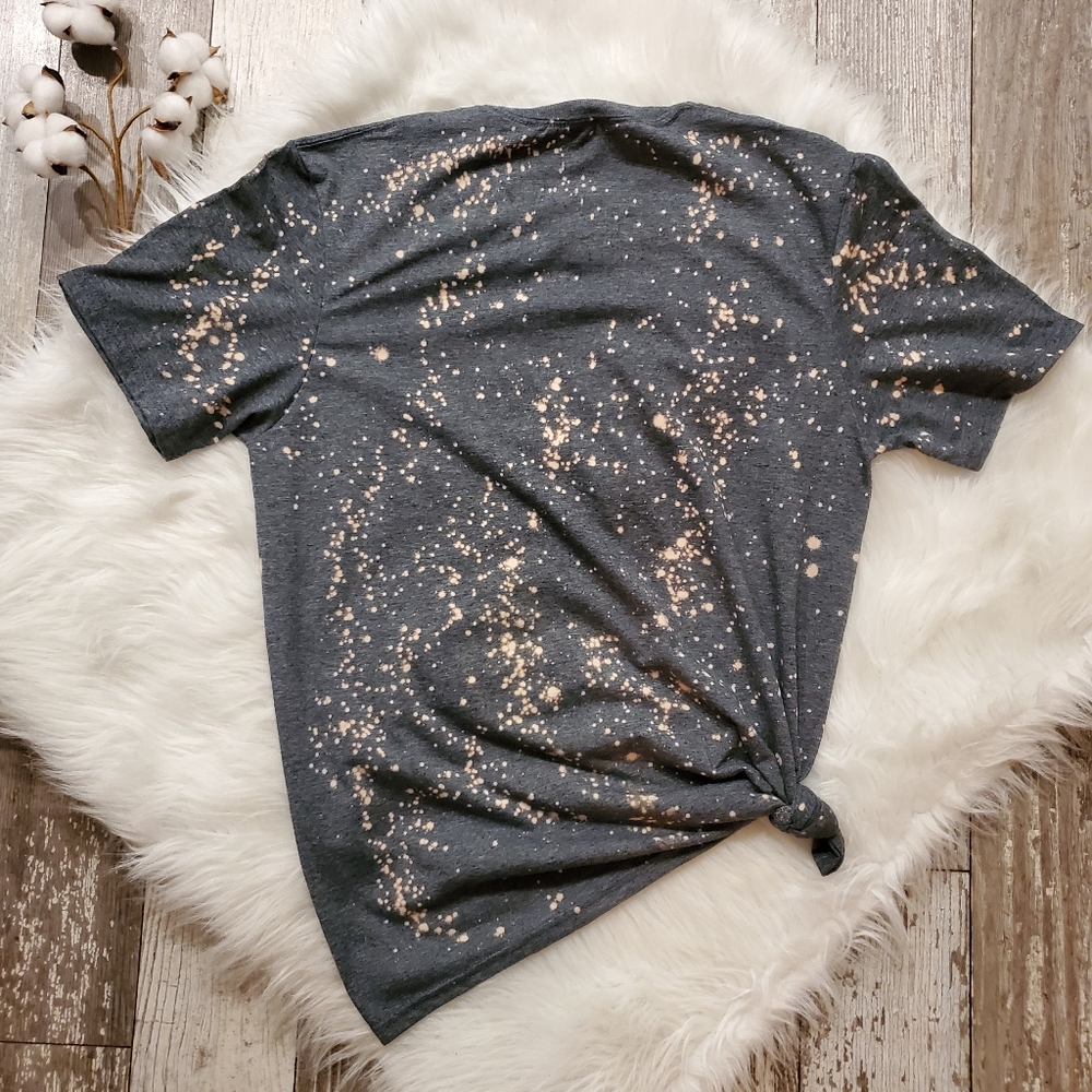New Bleach Distressed Fleetwood Mac Tee - Picture 2 of 5